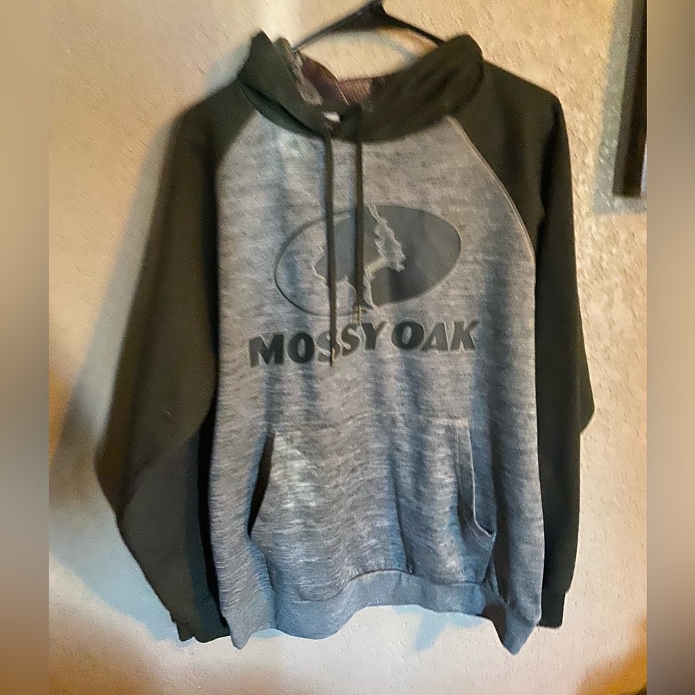 Mens Medium Mossy oak hoodie